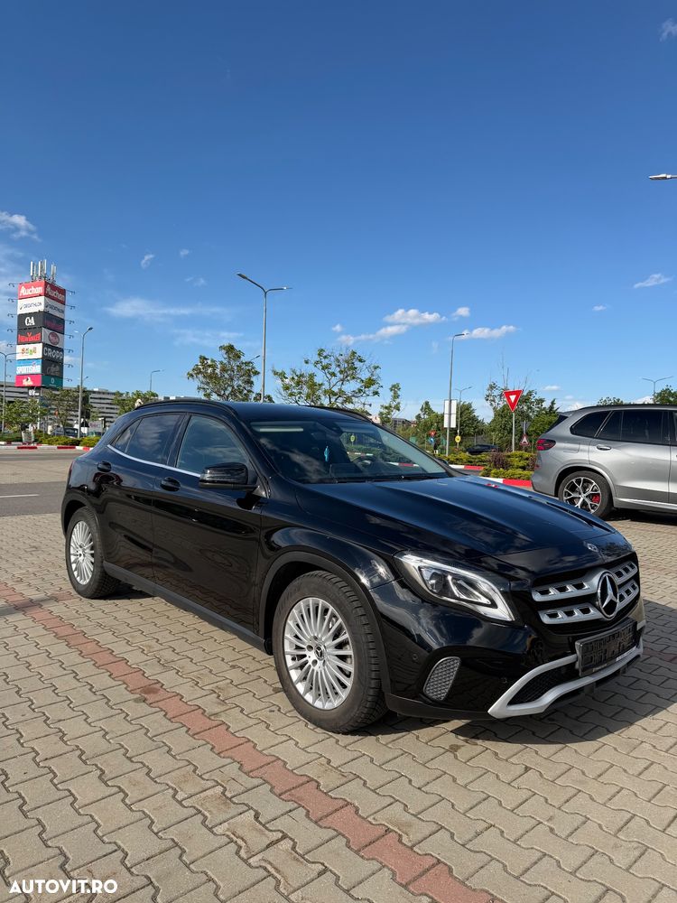 Mercedes-Benz GLA 200 d 4MATIC Aut. - 2