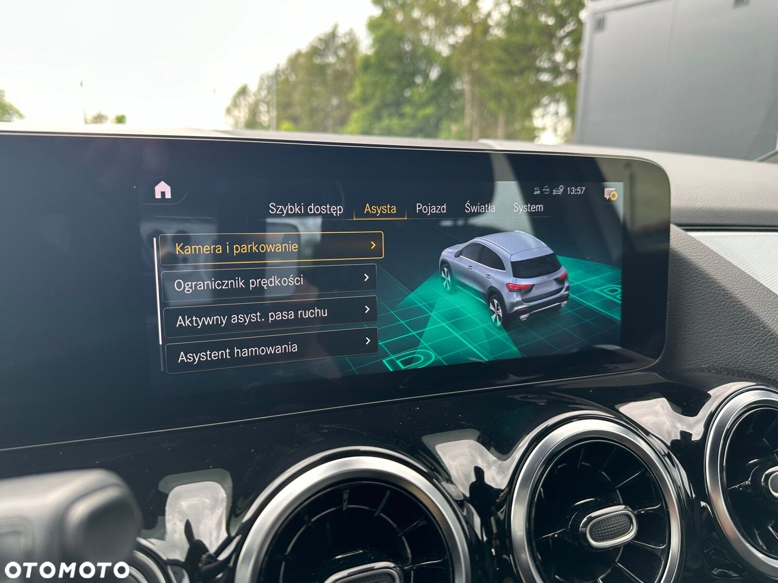 Mercedes-Benz GLA 200 Progressive - 26