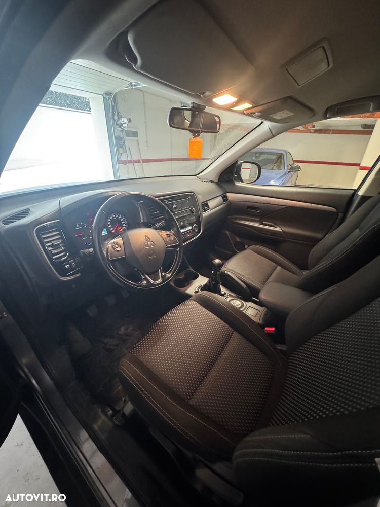 Mitsubishi Outlander 2.2 DI-D AS&G 6MT 4WD Invite A01 - 6