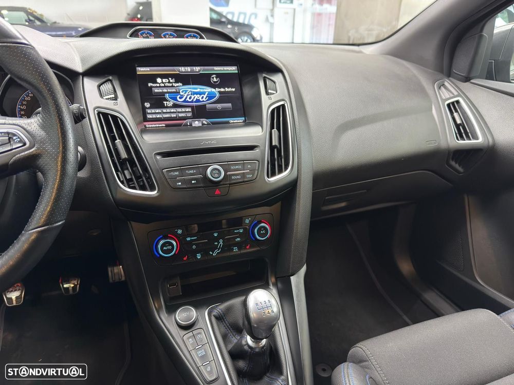 Ford Focus 2.3 EcoBoost RS Pack Performance - 45