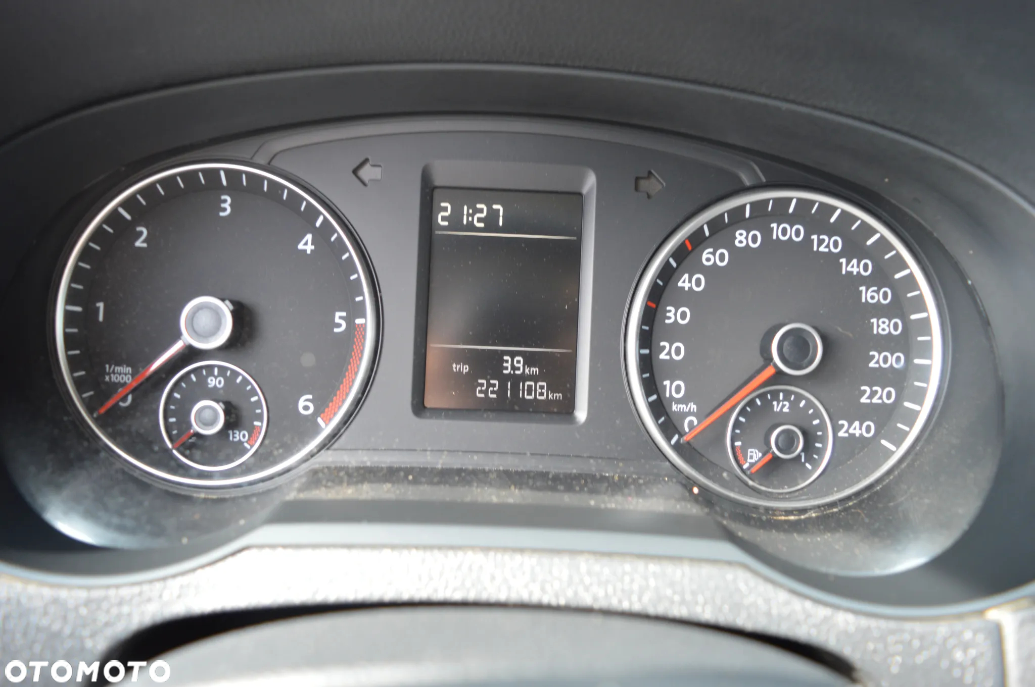Volkswagen Sharan 2.0 TDI DSG BlueMotion Technology Comfortline - 22