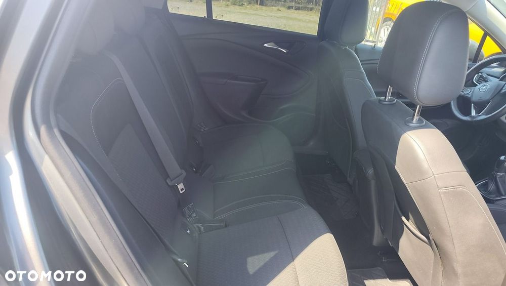 Opel Astra 1.6 D Start/Stop Ultimate - 28