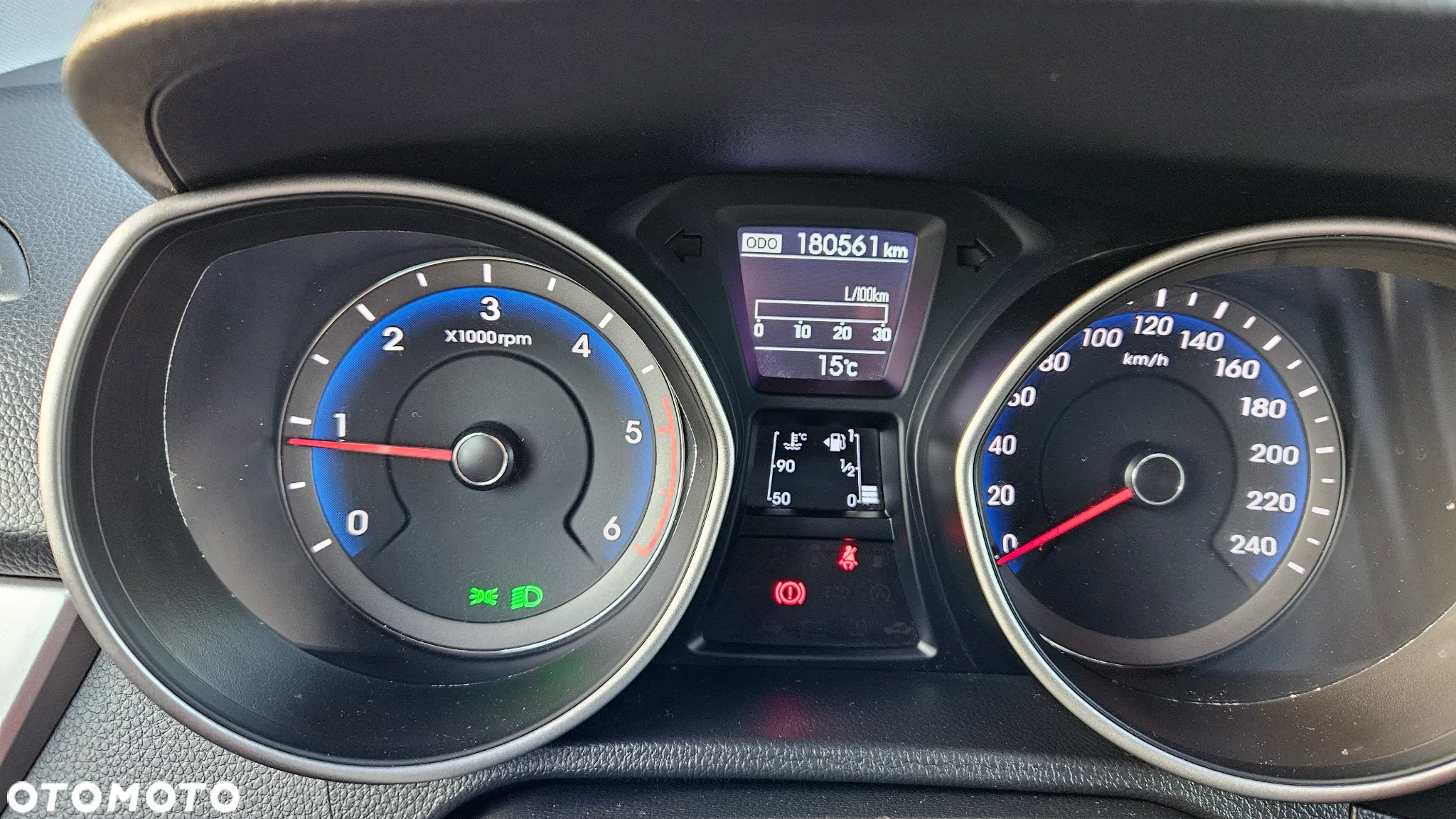 Hyundai i30 1.6 CRDi BlueDrive Premium - 26