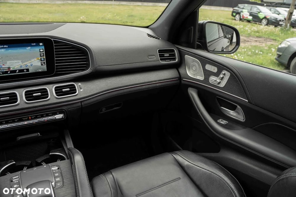 Mercedes-Benz GLE 300 d 4Matic 9G-TRONIC AMG Line - 21