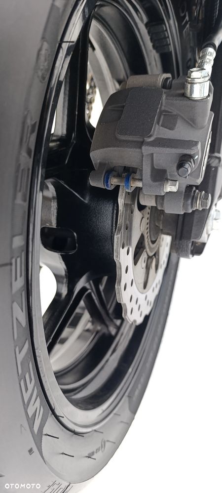 Kawasaki Versys 650 - 22