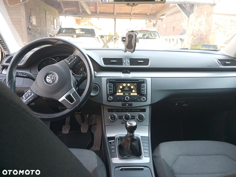 Volkswagen Passat 2.0 TDI Comfortline - 7