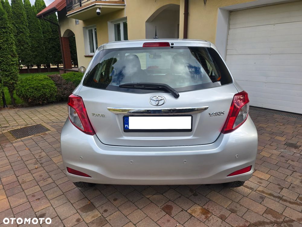 Toyota Yaris 1.33 VVT-i Executive - 12