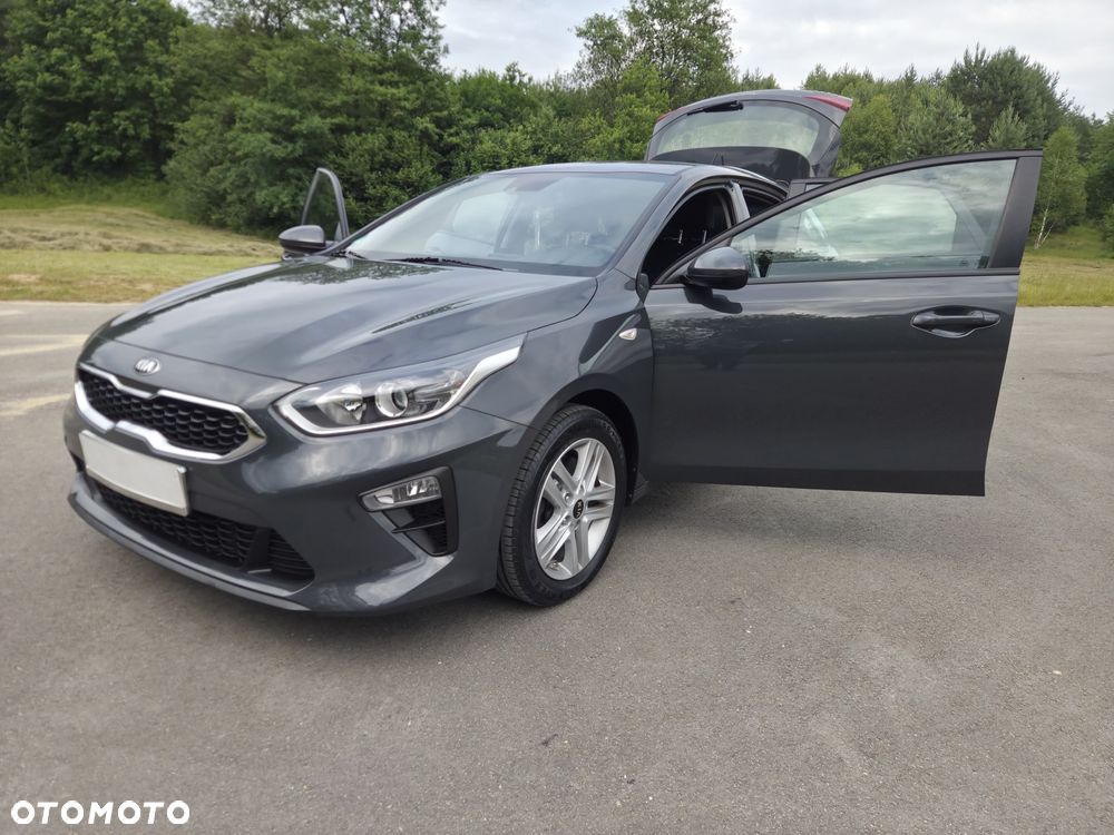 Kia Ceed 1.4 Attract - 21