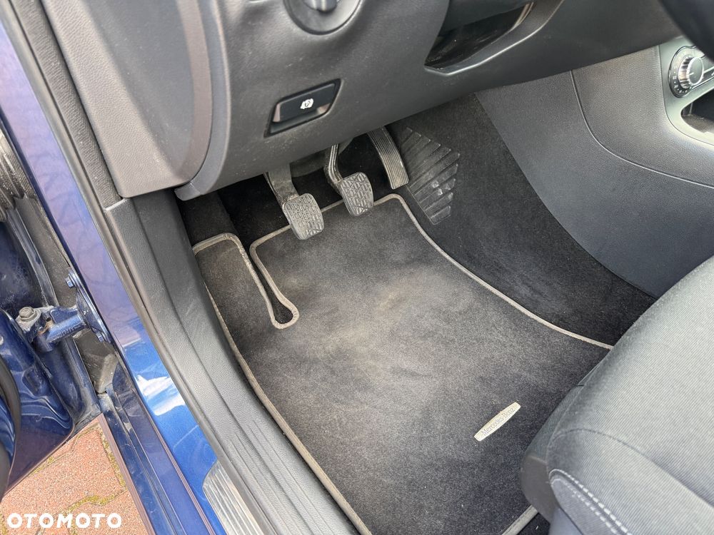 Mercedes-Benz Klasa B 200 - 29