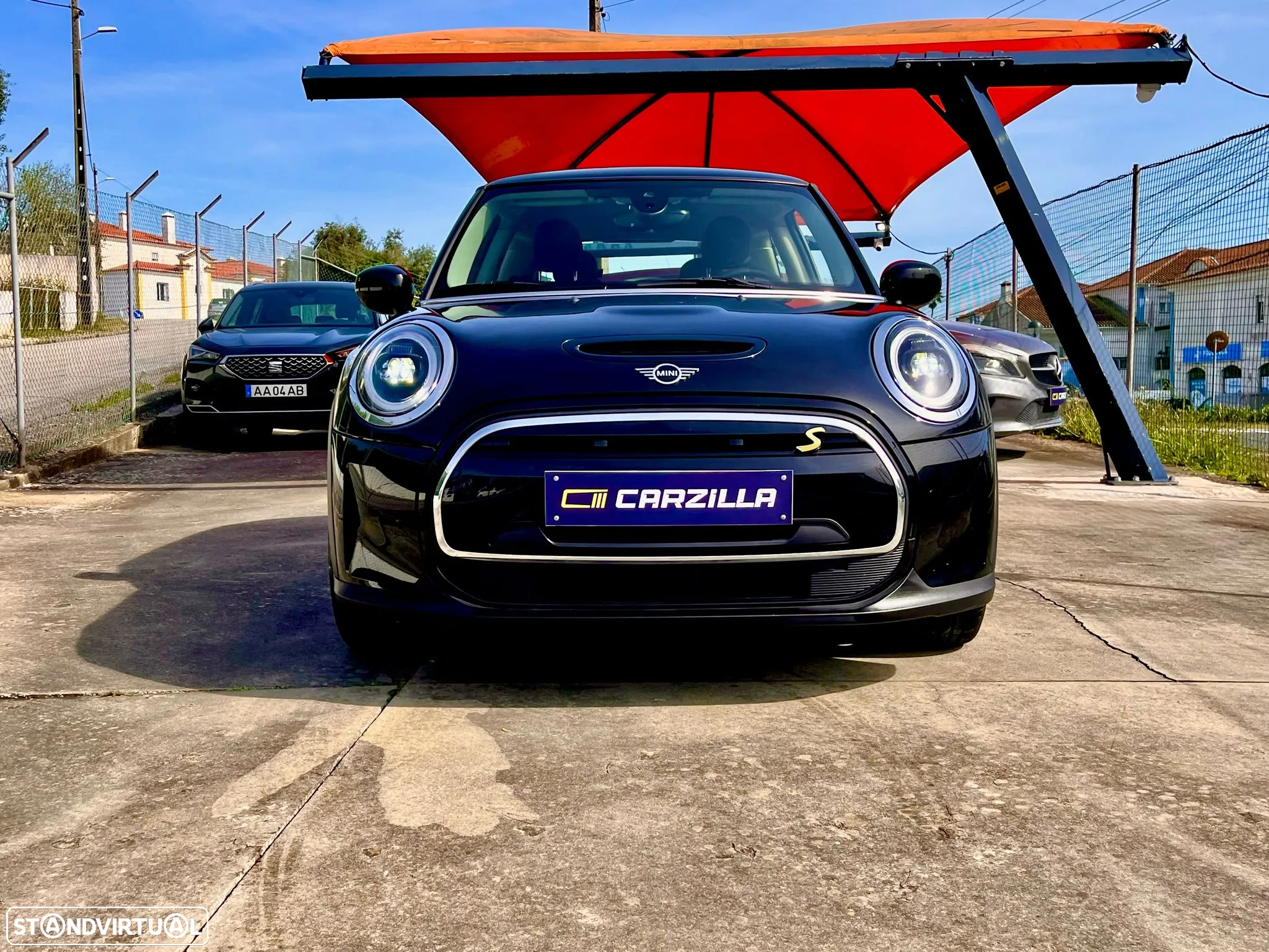 MINI 3 Portas Cooper SE Essential - 2