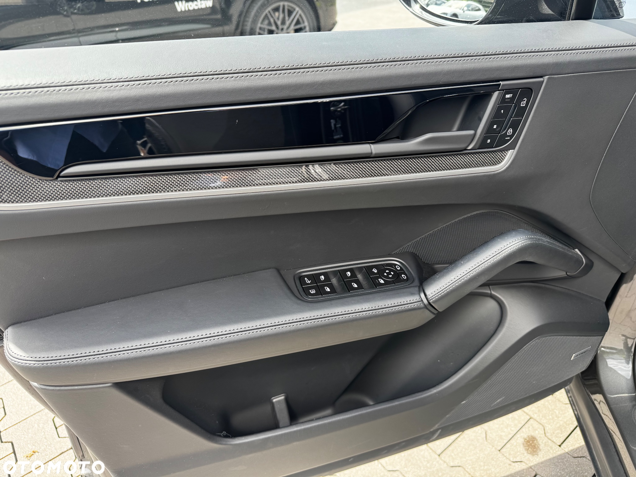 Porsche Cayenne Coupe E-Hybrid PHEV - 25