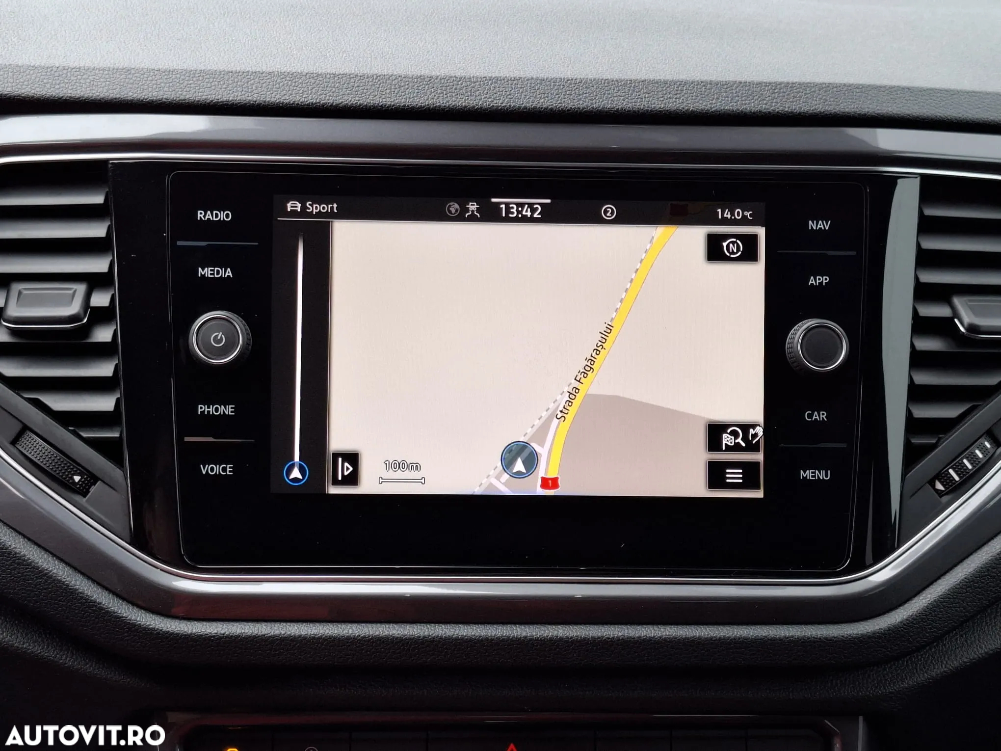 Volkswagen T-ROC 1.5 TSI DSG Sport - 30