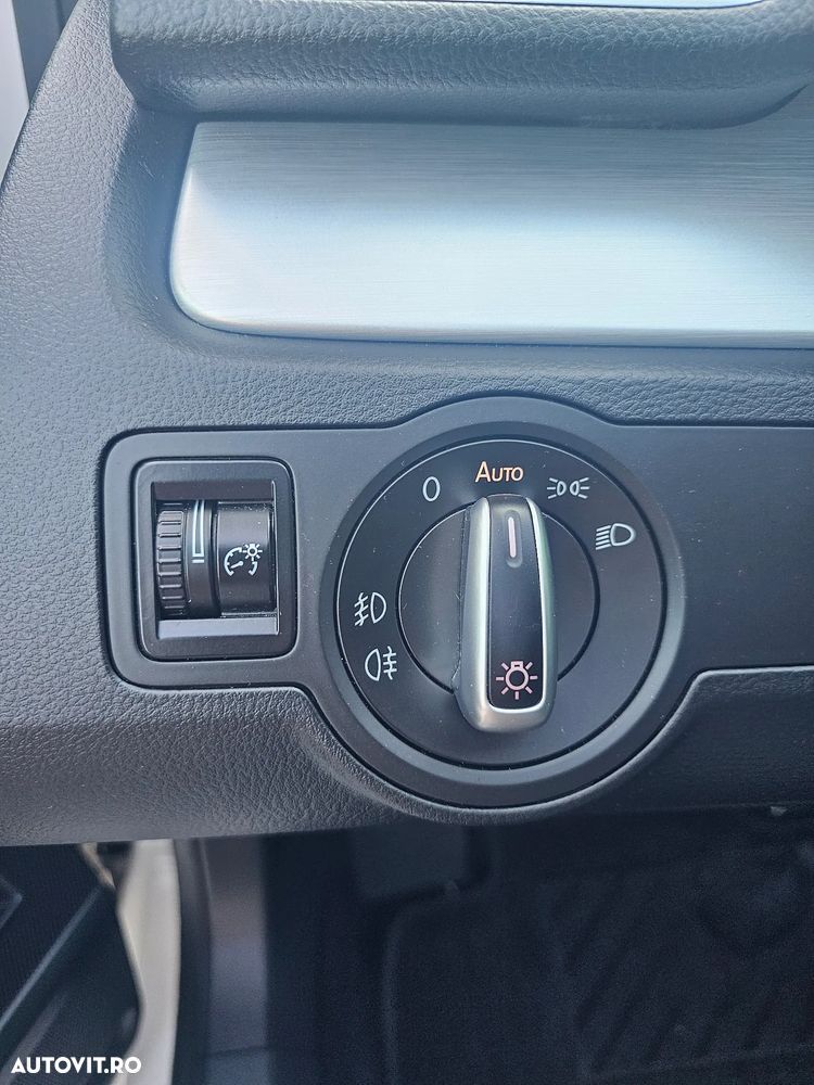 Volkswagen Passat - 18