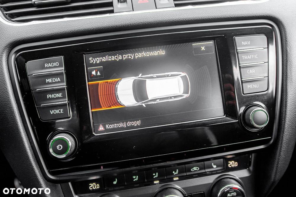 Skoda Octavia 2.0 TSI RS - 25