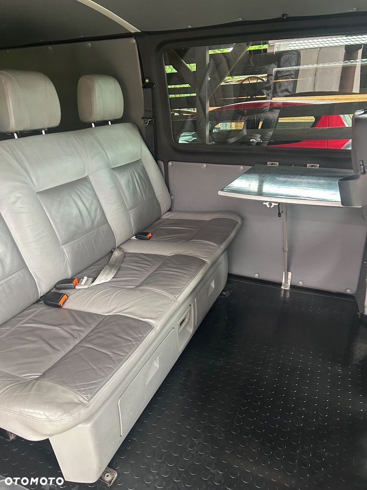 Volkswagen Transporter - 18