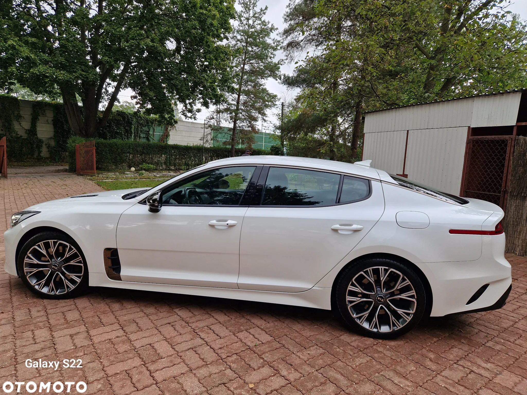 Kia Stinger 2.0 T-GDI GT Line - 22