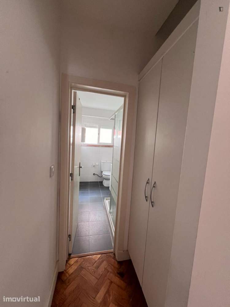 Apartamento com 2 quartos - localizado em Entrecampos Lisbon - Grande imagem: 4/18