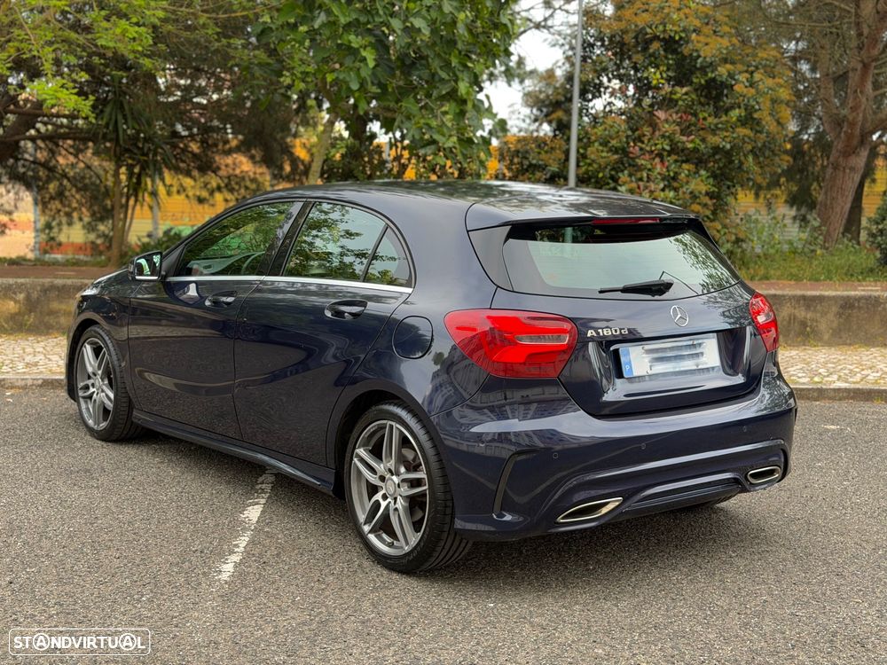 Mercedes-Benz A 180 d AMG Line - 2