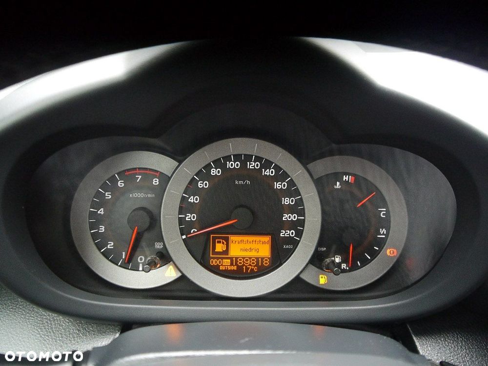 Toyota RAV4 2.0 VVT-i Luna - 16