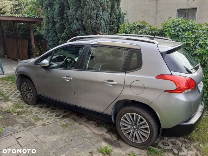 Peugeot 2008 1.2 Pure Tech Style - 1