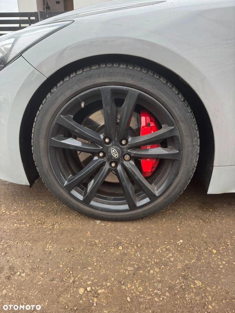 Kia Stinger 3.3 T-GDI AWD OPF GT - 12