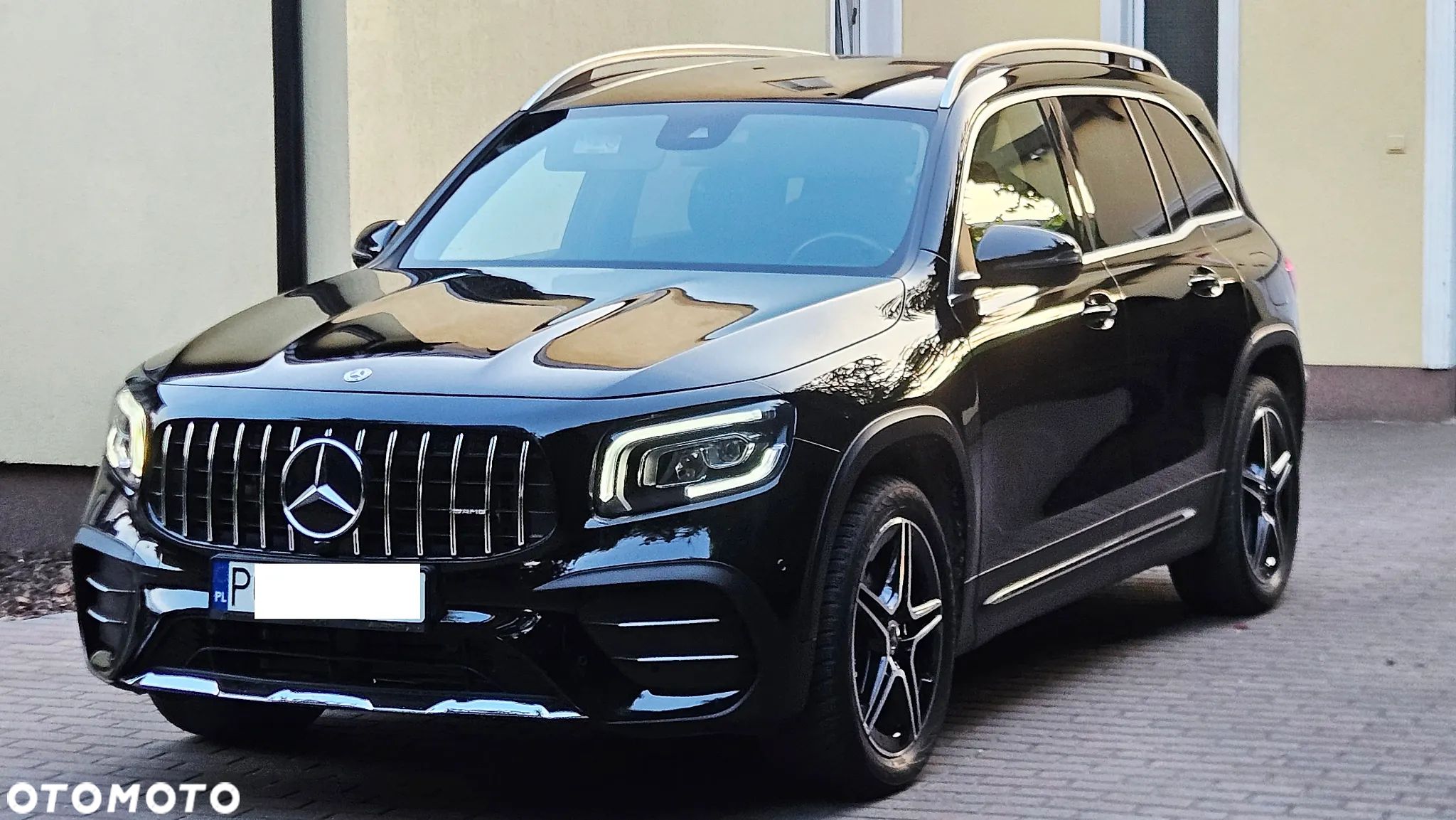 Mercedes-Benz GLB 200 4-Matic AMG Line 8G-DCT - 1