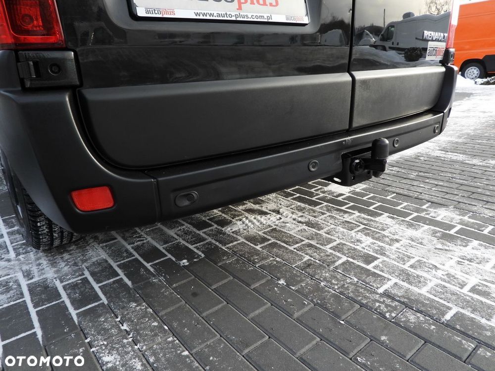 Renault MASTER FURGON BRYGADÓWKA 7 MIEJSC TEMPOMAT NAWIGACJA LEDY AUTOMAT  KLIMATYZACJA  180KM - 18