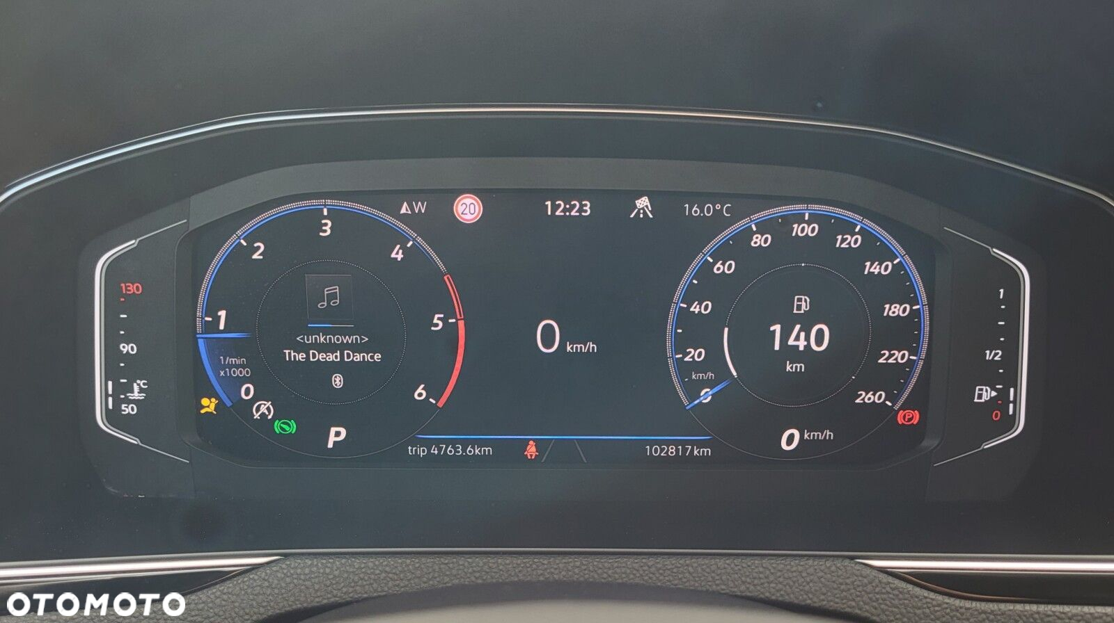 Volkswagen Passat - 22