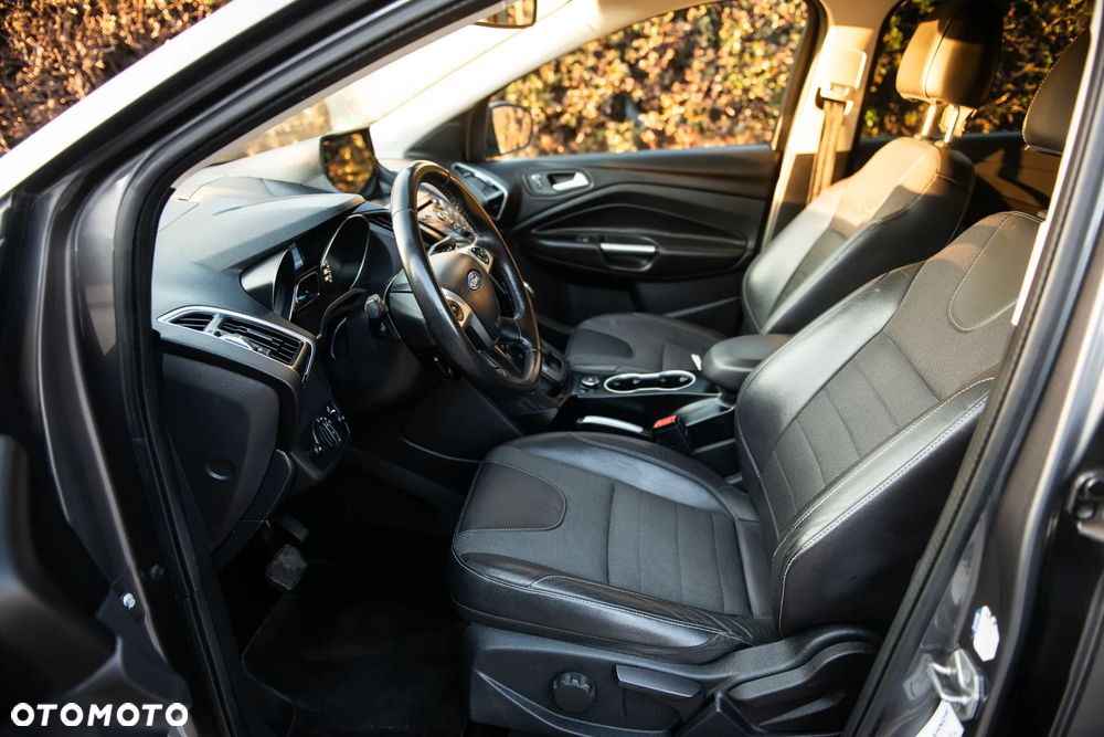 Ford Kuga 2.0 TDCi 4WD Titanium - 17