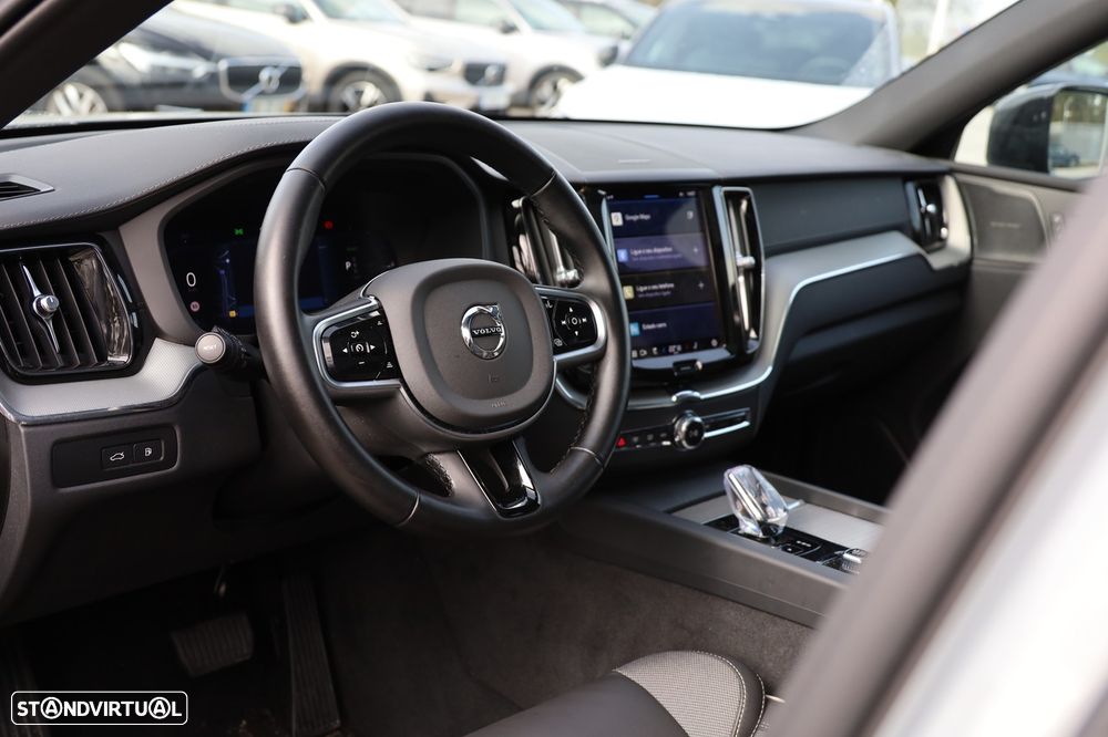 Volvo XC 60 2.0 T6 PHEV Ultra Dark - 13