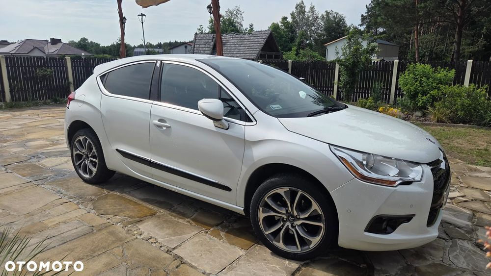 Citroën DS4 HDi 165 Pure Pearl - 2