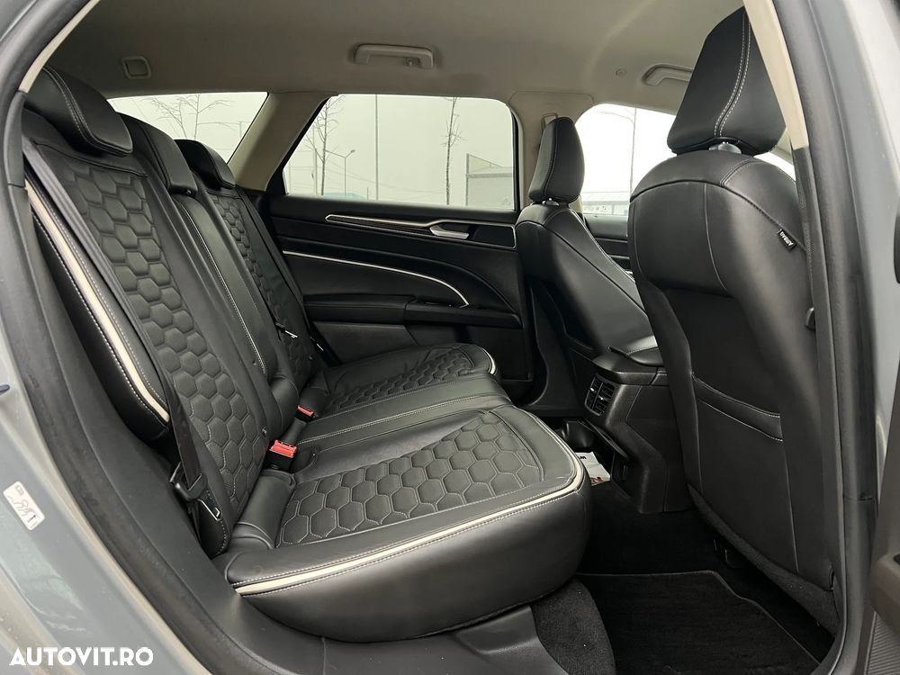 Ford Mondeo 2.0 HEV Vignale - 10