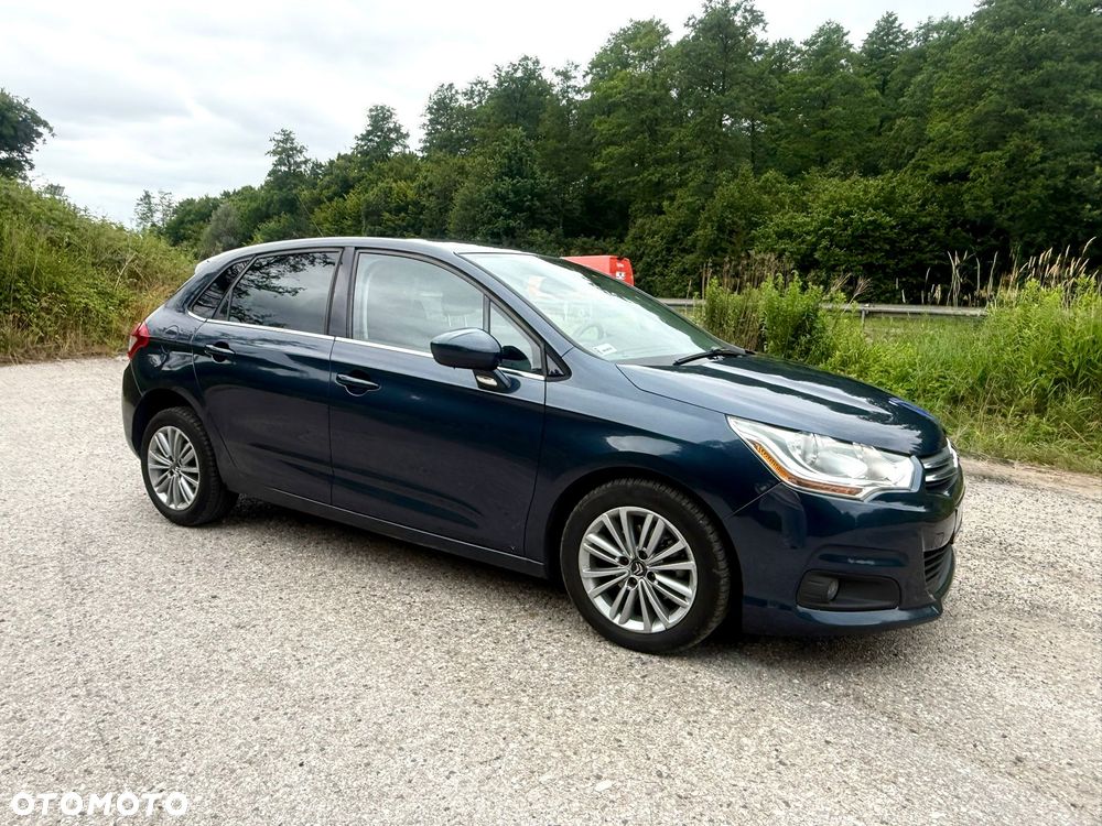Citroën C4 e-HDi 115 Selection - 2