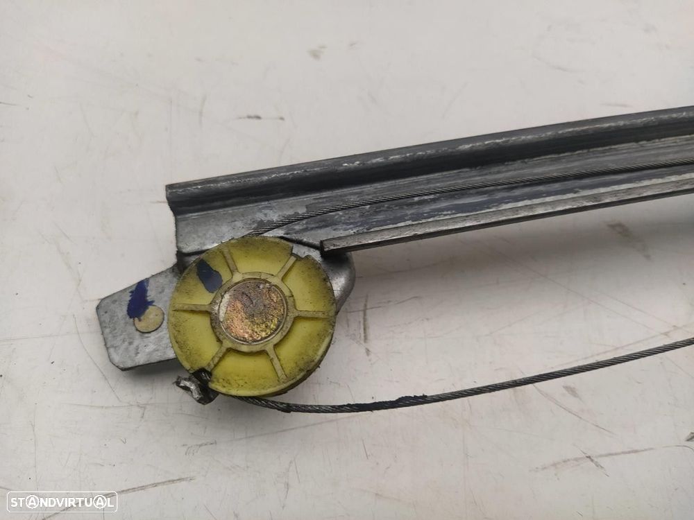 ELEVADOR DE VIDRO FRONTAL ESQUERDO NISSAN PRIMASTAR FURGÃO 2003 - 1