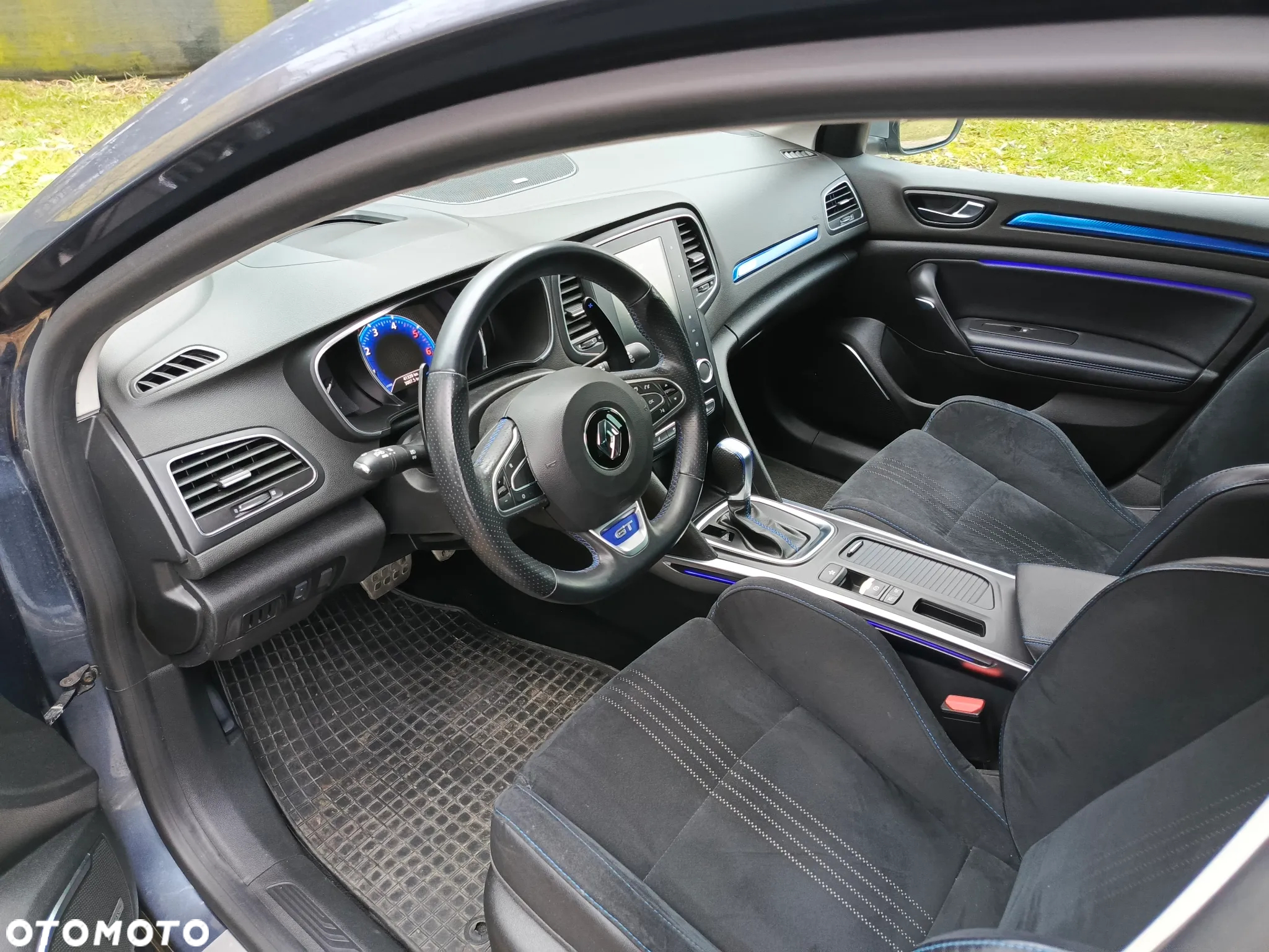 Renault Megane 1.6 dCi GT EDC - 11