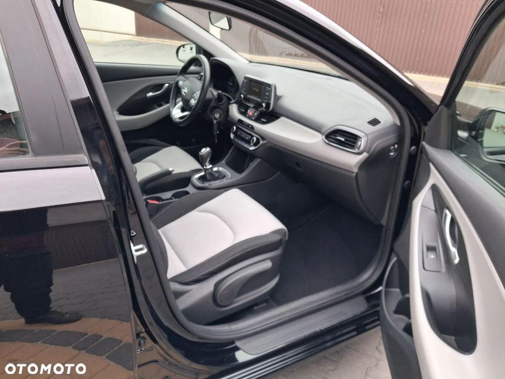 Hyundai i30 1.0 T-GDI Pure - 8