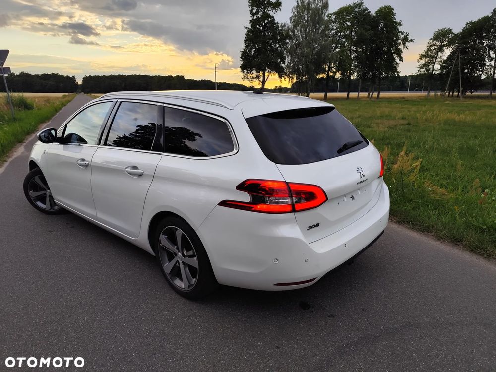 Peugeot 308 PureTech 130 GPF EAT8 Stop & Start Tech Edition - 16