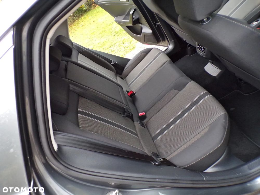 Volkswagen T-Roc 1.6 TDI SCR Style - 28