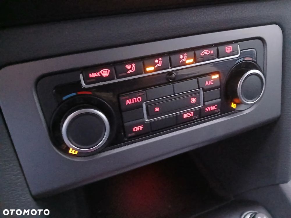 Volkswagen Amarok 2.0 BiTDI Autm Highline - 12