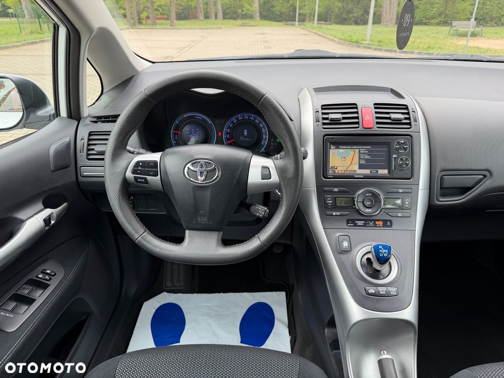 Toyota Auris 1.8 HSD Luna - 19