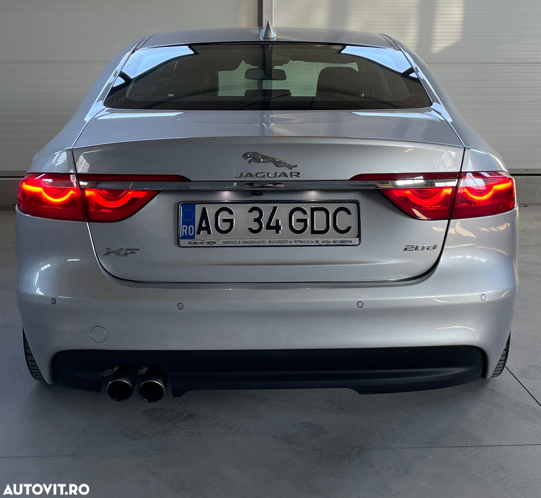 Jaguar XF 20d RWD Prestige - 5