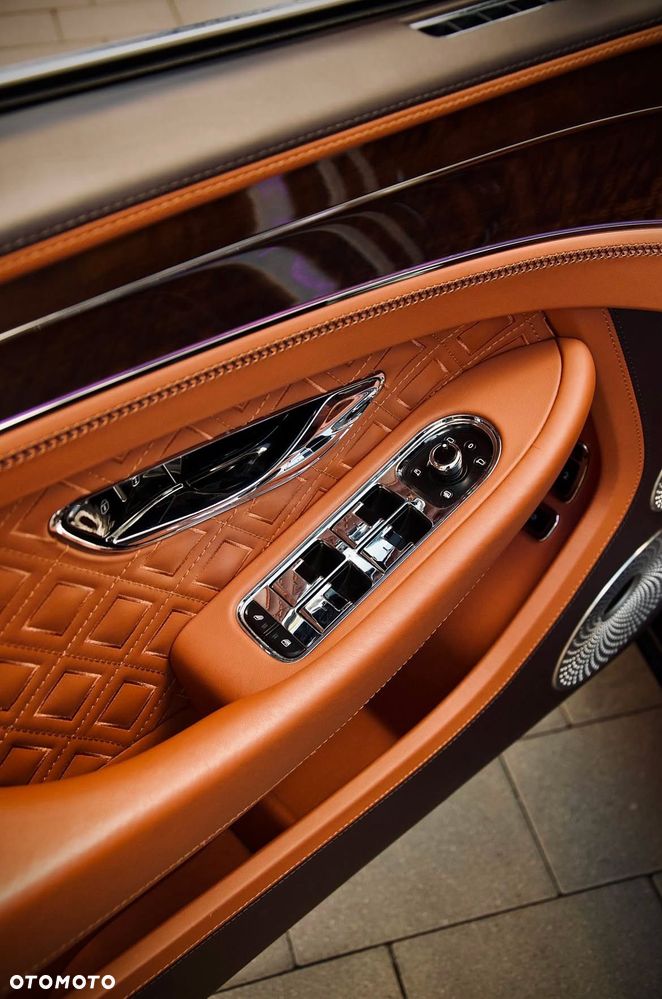 Bentley Continental GT - 17