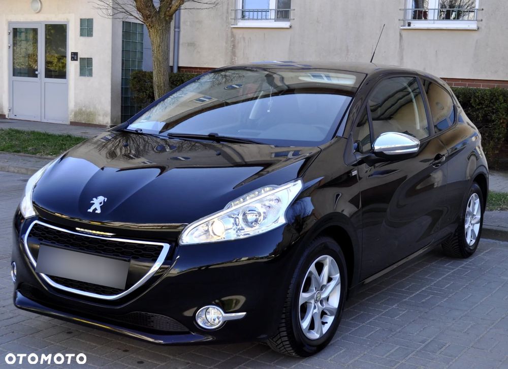 Peugeot 208 82 PureTech Style - 14