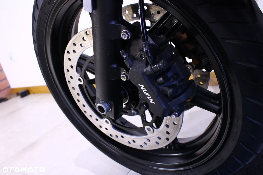 Honda CBF - 32