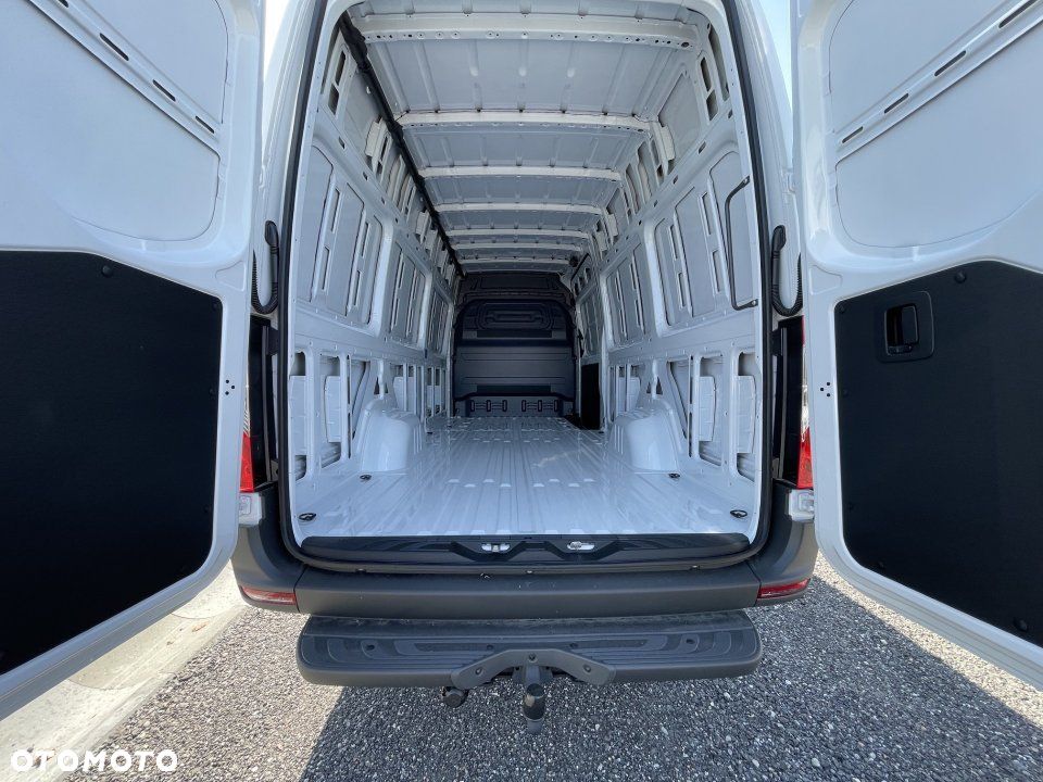 Mercedes-Benz Sprinter - 7