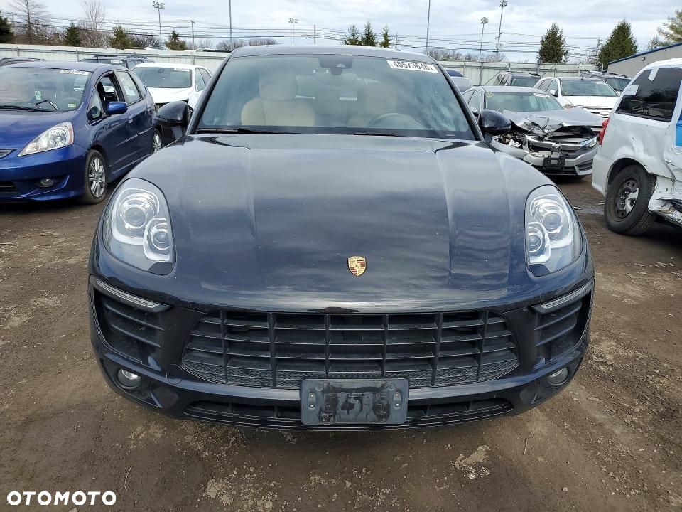 Porsche Macan - 4