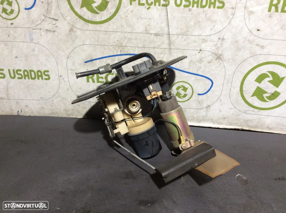 Bomba de gasolina Toyota Avensis T22 1.6i - 1