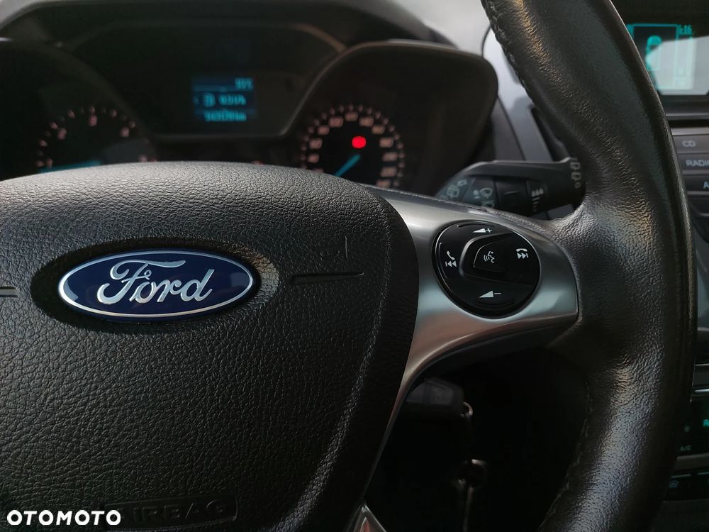 Ford Tourneo Connect 1.5 TDCi Titanium - 24