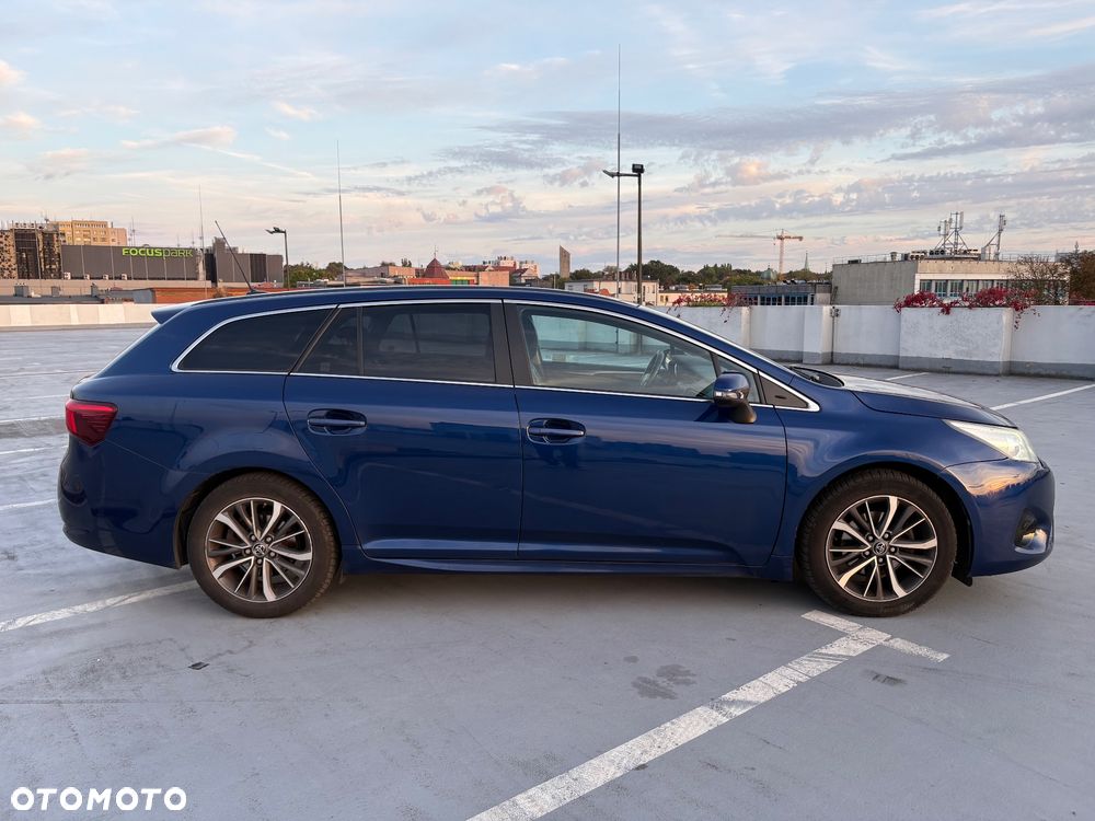 Toyota Avensis 2.0 Prestige MS - 16