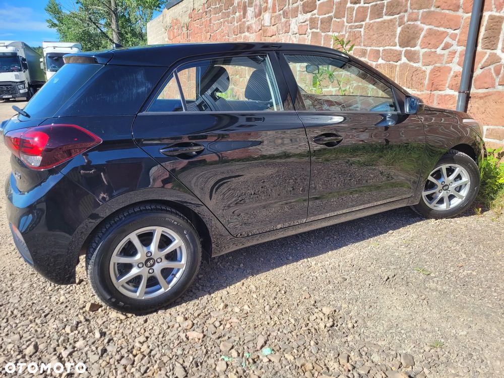 Hyundai i20 blue 1.2 Classic - 15
